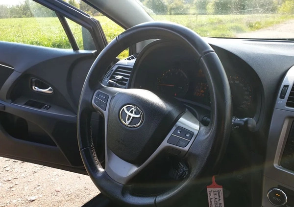 Toyota Avensis cena 33500 przebieg: 196000, rok produkcji 2011 z Sierpc małe 466
